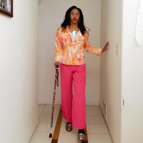 Meet your Posher, Desiree - Picture 4 of 5